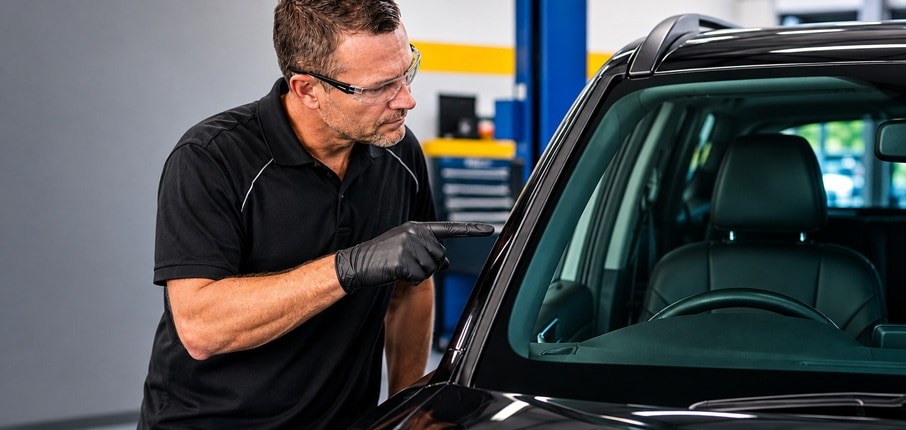 How to Spot a Faulty Auto Glass Installation Before It Becomes Dangerous?